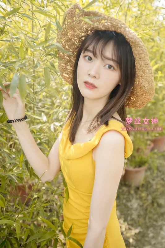 05.24 NO.021 张思敏 甜甜的丝袜美腿 - MSLASS梦丝女神